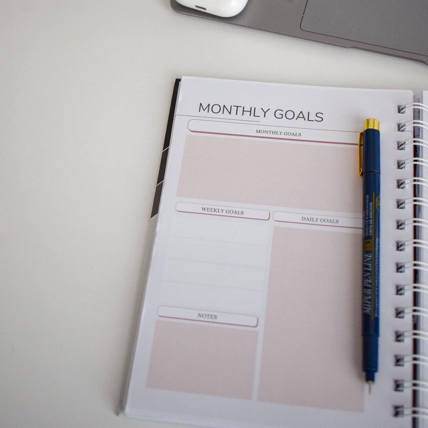 Financial Planner | Track Goals, Expenses & Build Wealth Year-Round